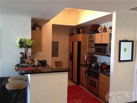 2nd image of 1551 N Flagler Dr Unit Penthouse L3