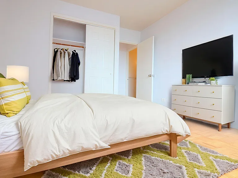 401 2nd Ave #14D — Photo 4