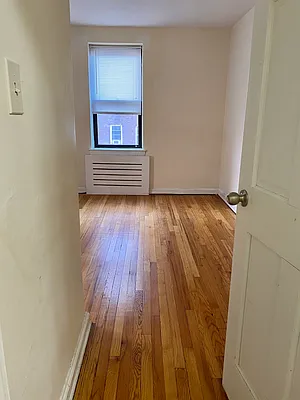 Rented by FirstService Realty (legacy) | media 37