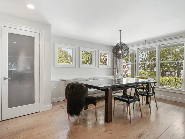 49 Beach Rd — Photo 14