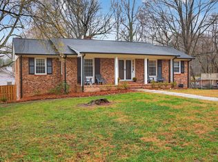1204 Cary St, Burlington, NC 27215