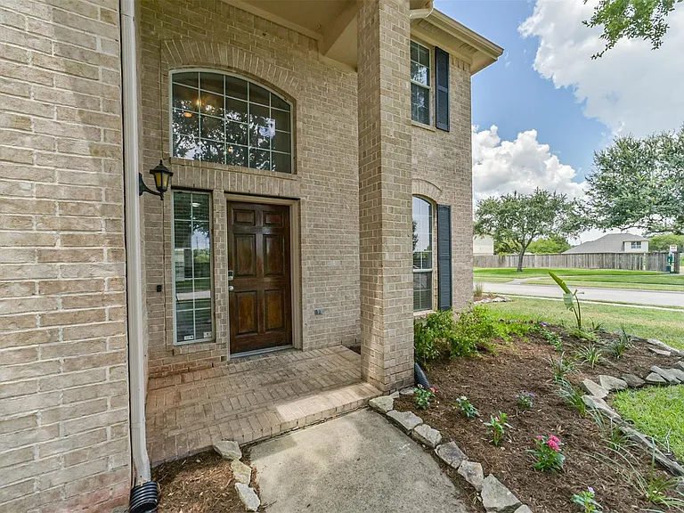 315 Willow Pointe Dr — Photo 2