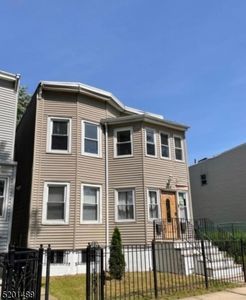 383 Amherst St, East Orange, NJ, 07018