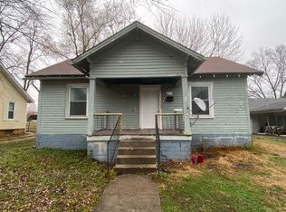 304 Watts Ave, Fayette, MO 65248