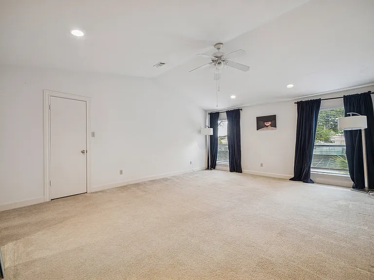 880 Tully Rd #13 — Photo 15