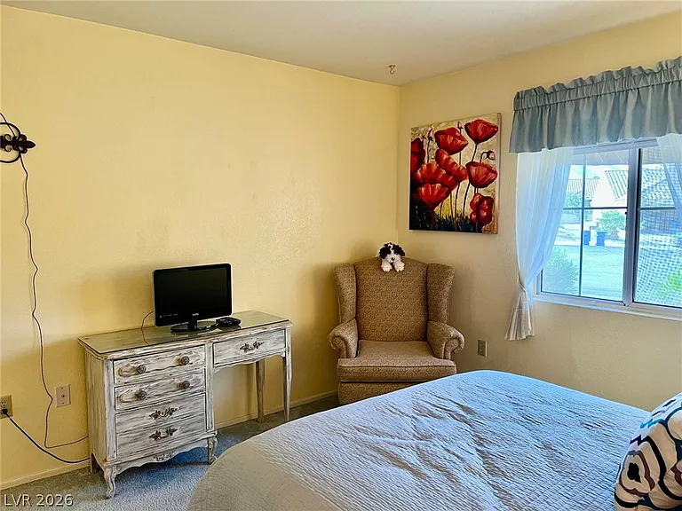 2404 Floyd Ct — Photo 15