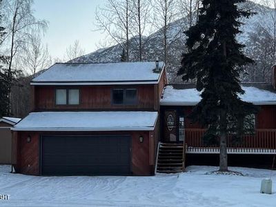 9500 Puffin Cir, Eagle River, AK, 99577