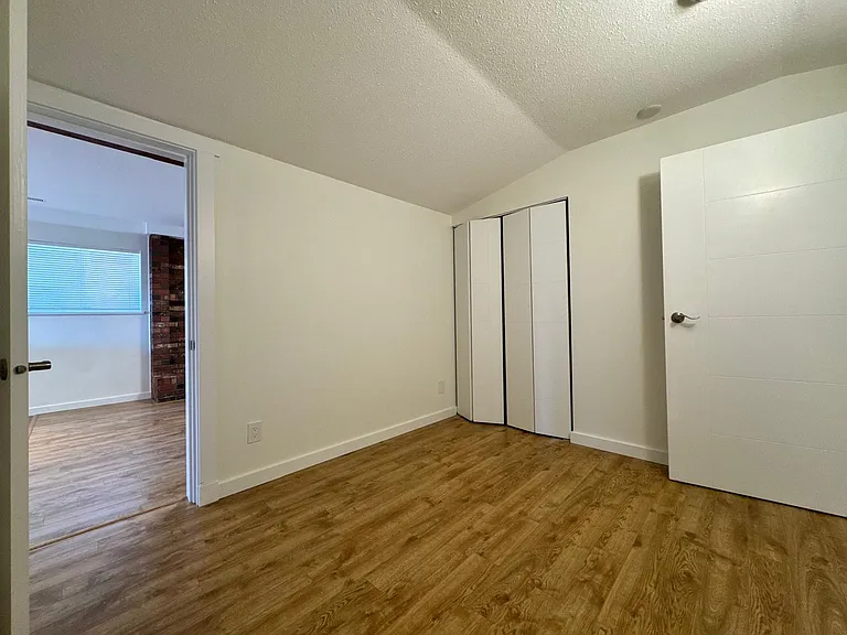1140 Cloverley St #1140 — Photo 6