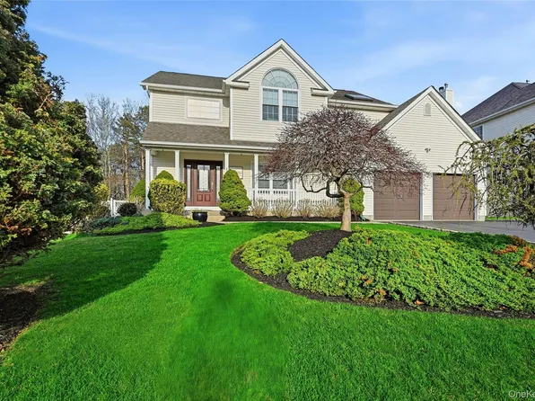 57 Beechwood Drive, Manorville, NY 11949