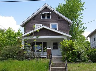 1025 Chalker St, Akron, OH 44310