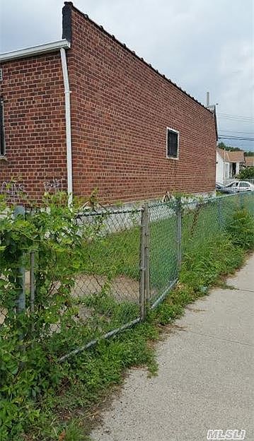 2nd image of 15332 112th Ave