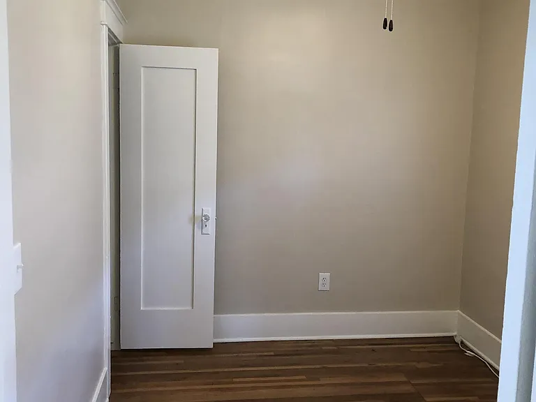 501 W Whiting Ave #8 — Photo 35
