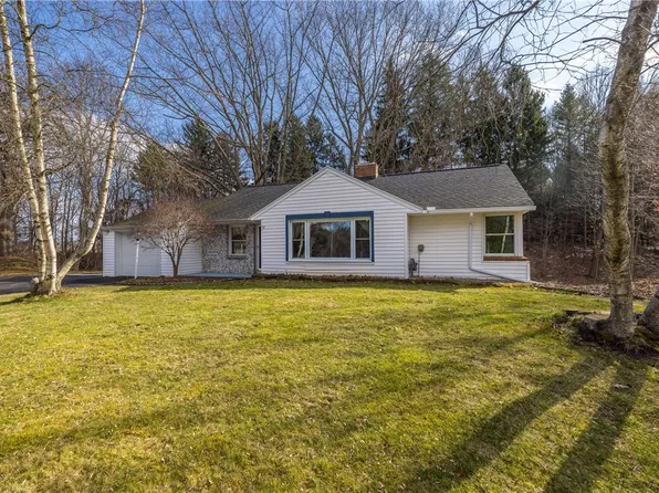 141 Pine Hill Rd, Spencerport, NY 14559