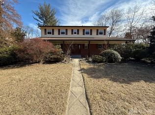 36 Putnam Rd, East Brunswick, NJ 08816