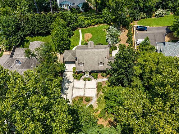 2nd image of 3746 Mountain Park Dr