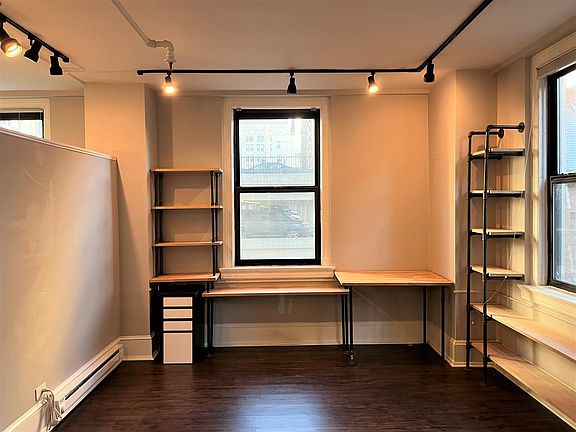 Living Room w/built-in desk and shelves