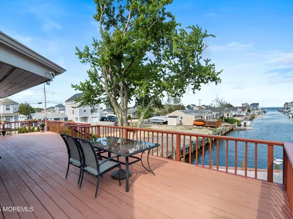 1025 Bayview Avenue, Bayville, NJ 08721