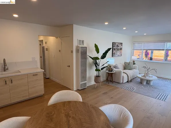 1728 7th St APT A, Berkeley, CA 94710