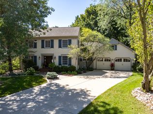 909 Rhymer Dr, Normal, IL 61761