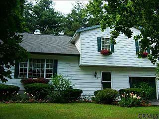 1st image of 6 Briarwood Dr