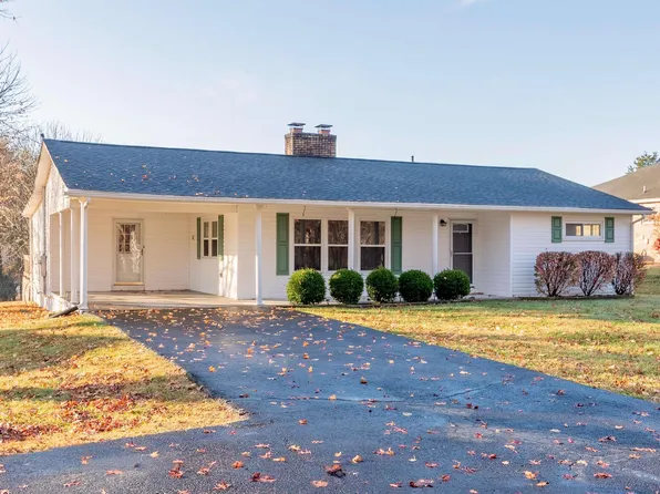 1245 Scott St, Christiansburg, VA 24073