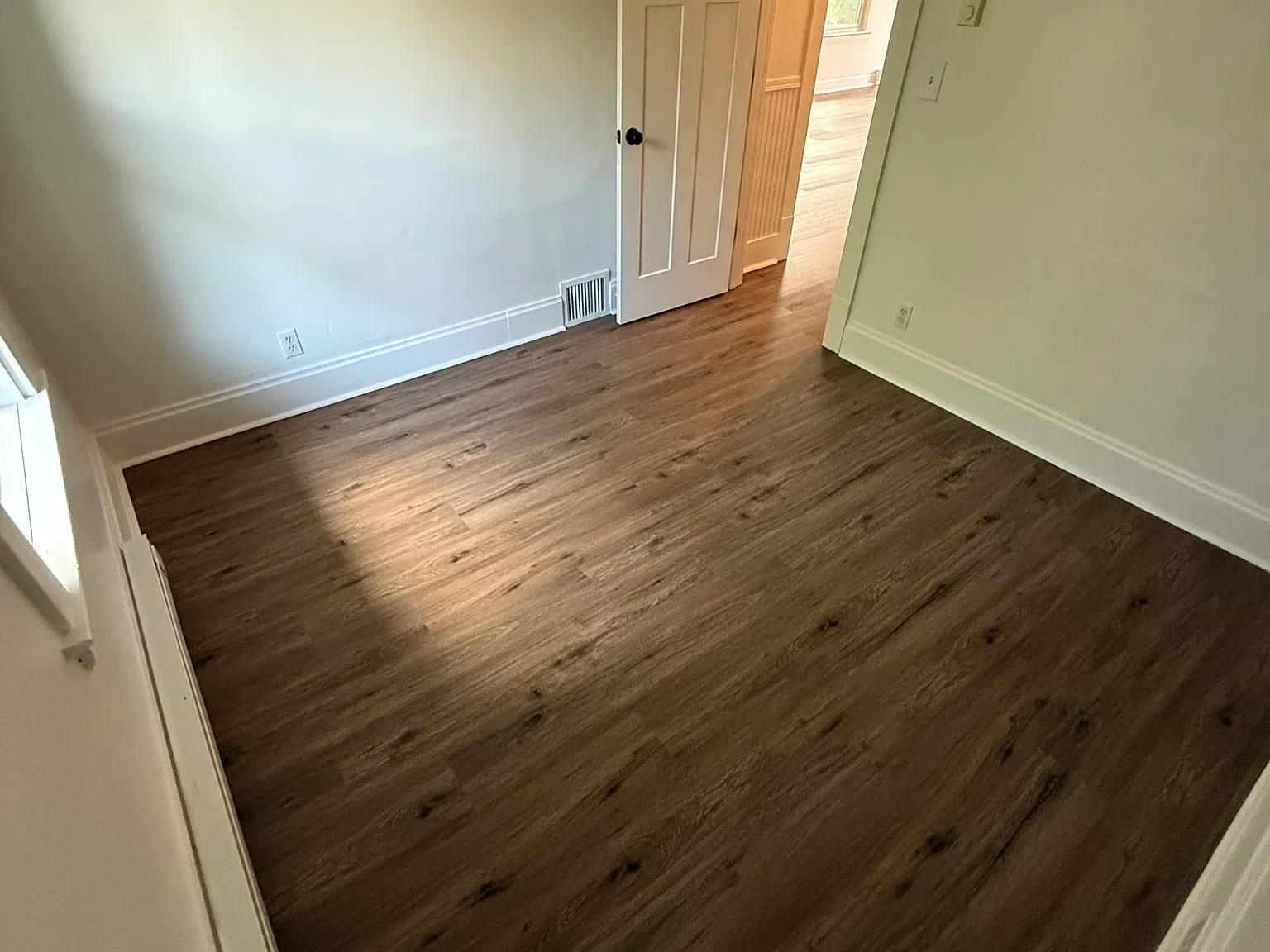 3 bed, 1250 sqft, $4,000 — Photo 2