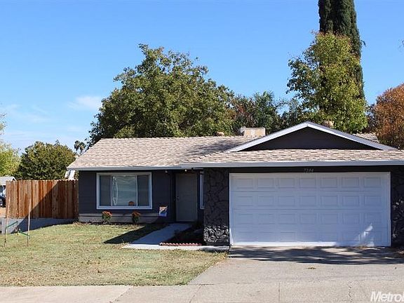 2nd image of 7244 Dieppe Way