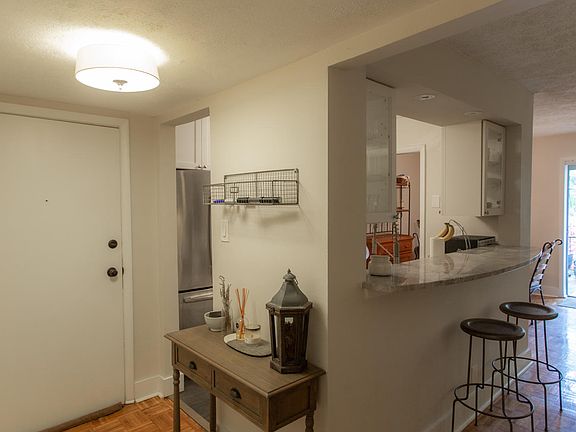 3rd image of 3636 Taliluna Ave APT 510