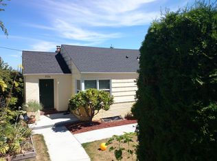 3734 Belvidere Ave SW, Seattle, WA 98126