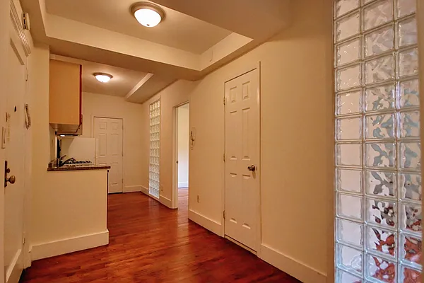 Rented by MetroNest | media 10