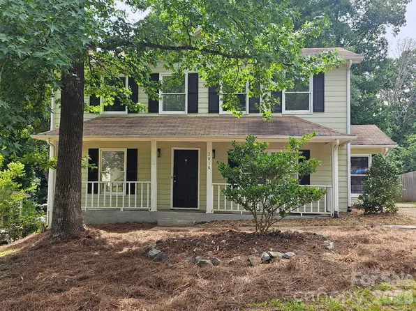 2819 Royal Ridge Ln, Charlotte, NC 28212