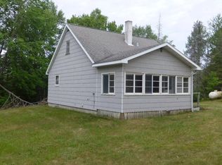 8031 Wozniak Rd, Armstrong Creek, WI 54103