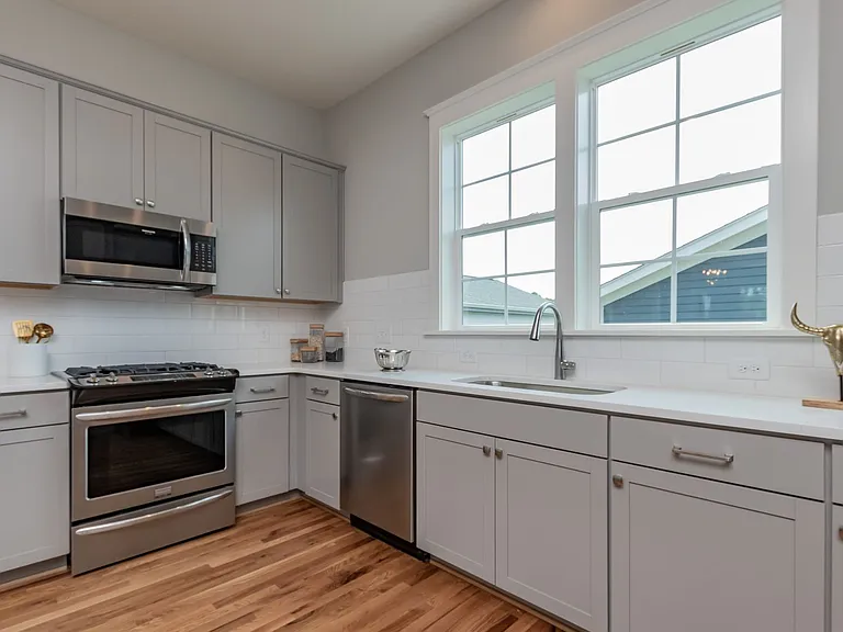 1318 Excelsior Grand Ave — Photo 10