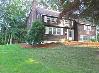 14 Drury Ln, Lynnfield, MA 01940