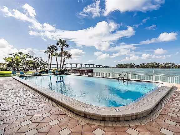 3rd image of 675 S Gulfview Blvd