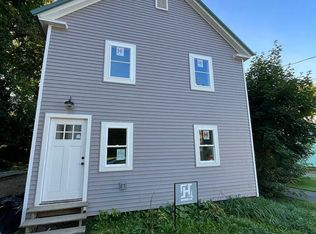 20 Spruce St, Waterville, ME 04901