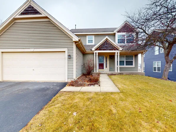 1092 N Camden Ln, South Elgin, IL 60177