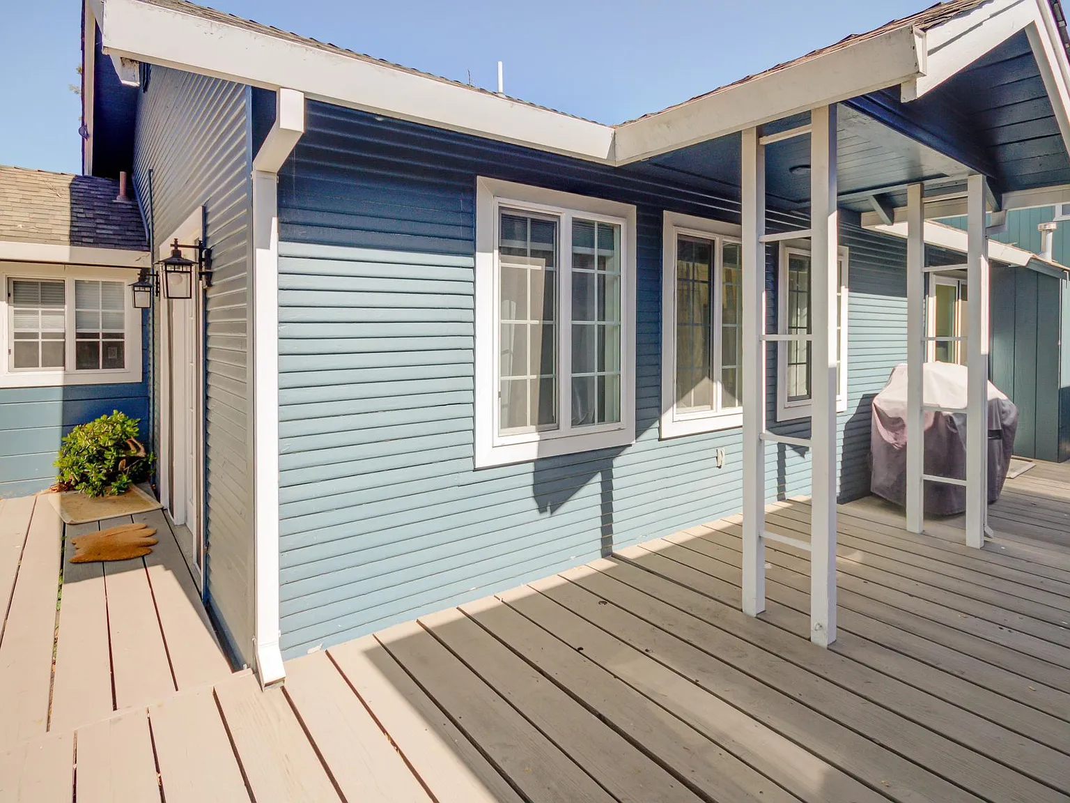 3 bed, 1023 sqft, $6,000 — Photo 4