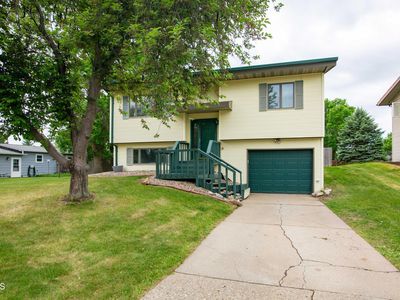 1107 Chestnut Ln, Beulah, ND, 58523