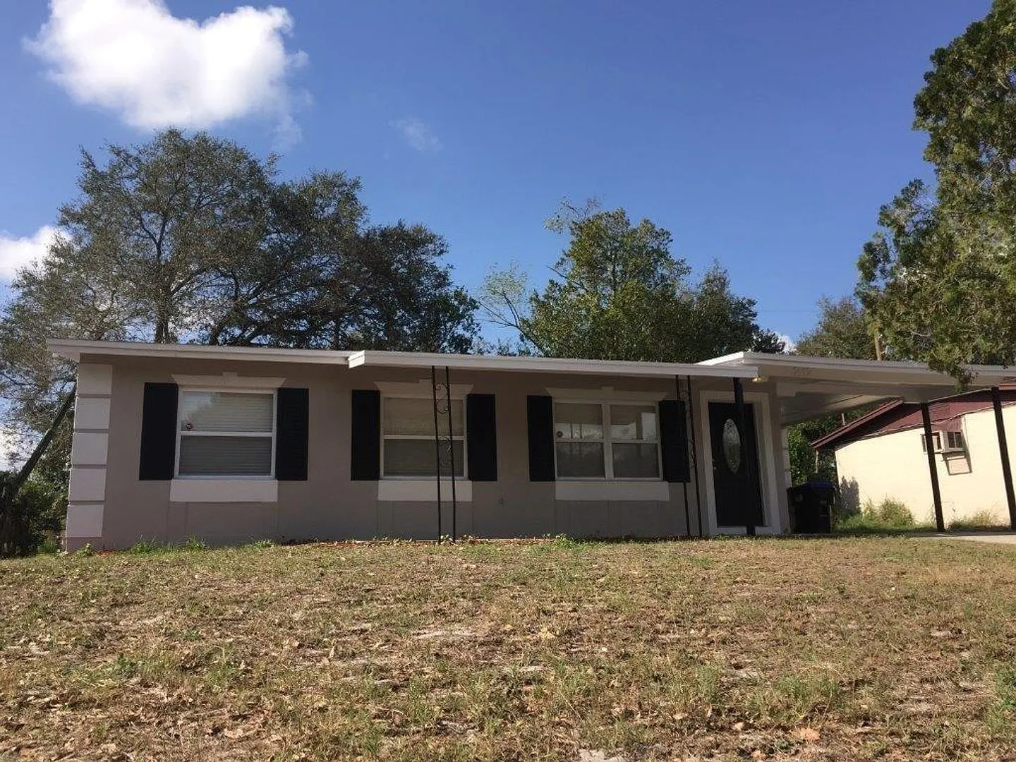 3 bed, 2.0 bath, 1000 sqft, $1,599 — Photo 1