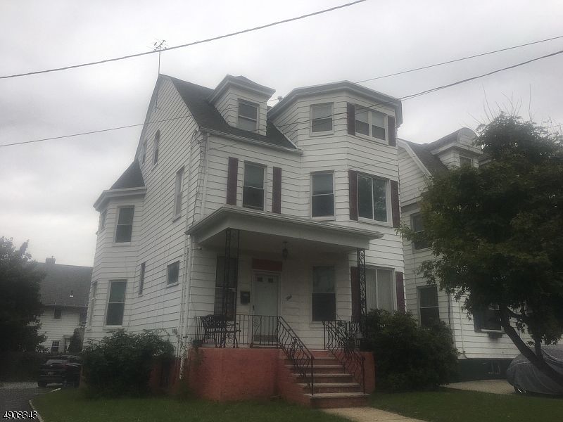 1st image of 554-556 Highland Ave