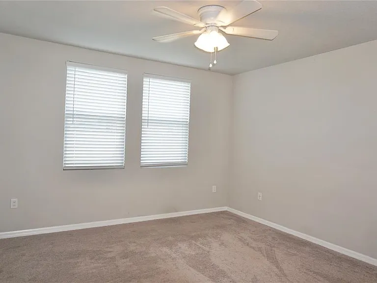 1218 Zambrana Ct — Photo 10