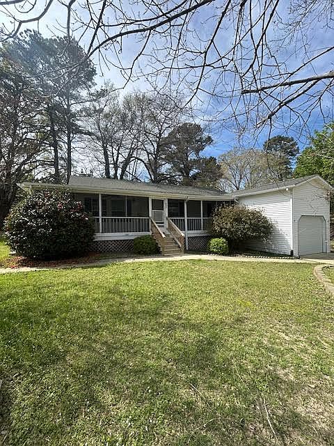 1st image of 903 Circle Dr