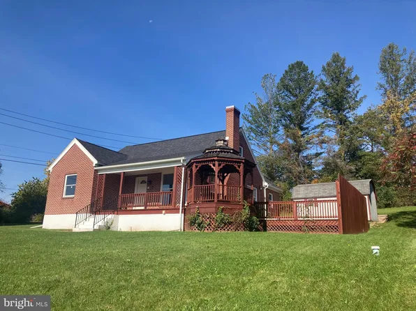 200 E Main St, Millheim, PA 16854