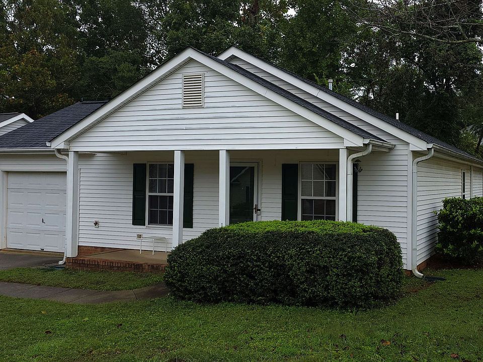 1st image of 137 Westmont Dr
