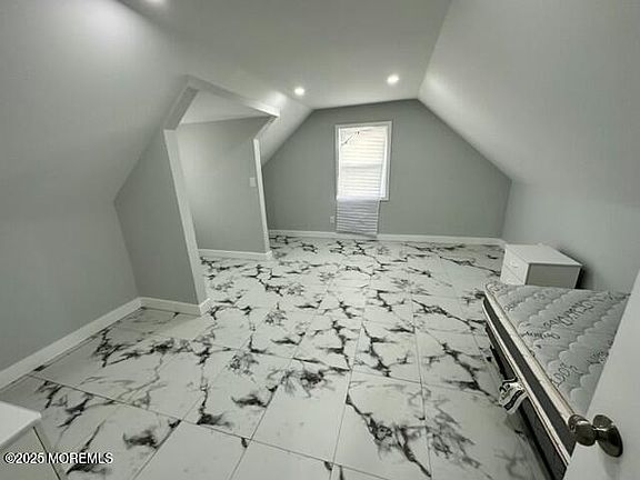 2nd image of 10 Campbell Ct