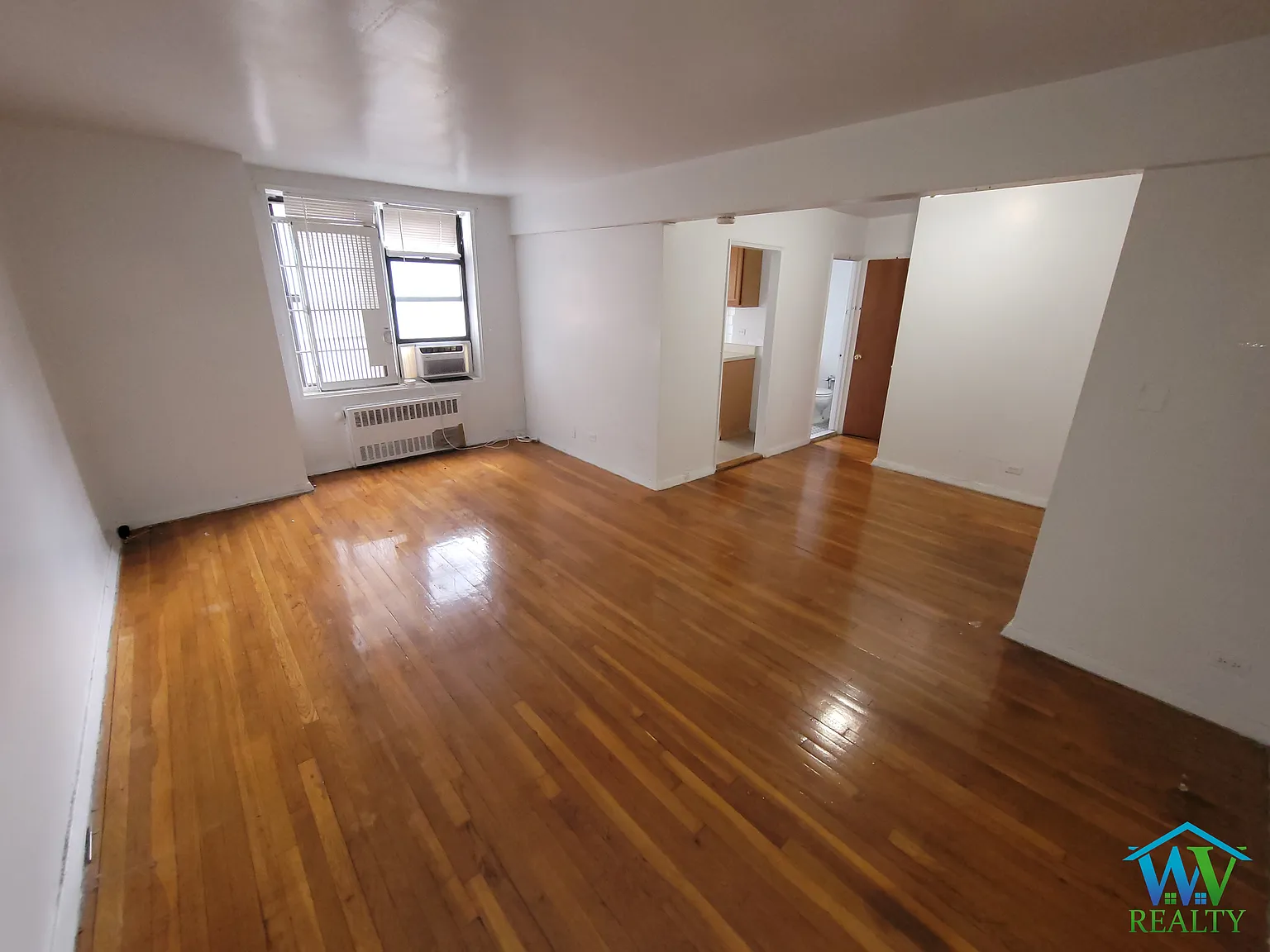 Studio, 550 sqft, $1,630 — Photo 4