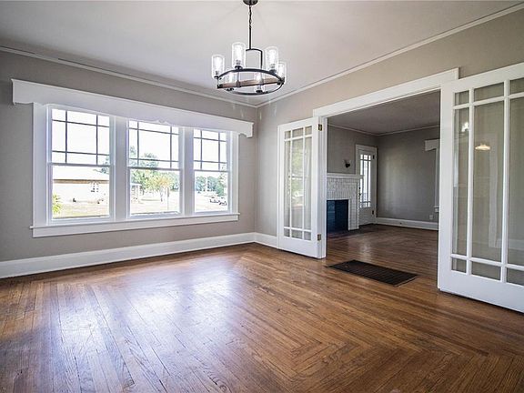 5th image of 803 Sikes Blvd