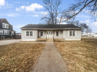 636 Vest Ave, Valley Park, MO