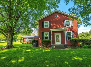 112 Smoke Rd, Valparaiso, IN 46385